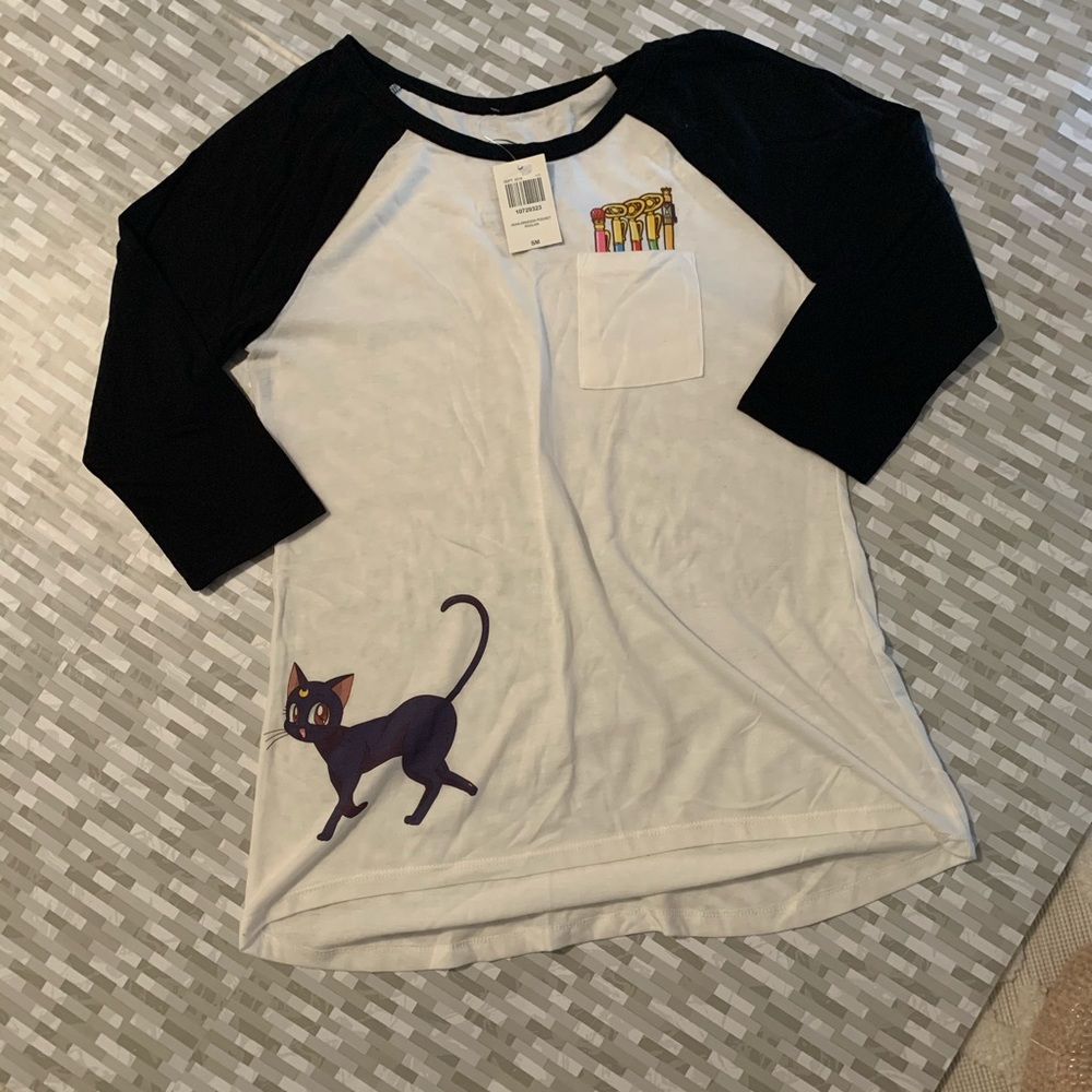Hot topic sailor moon shirt
